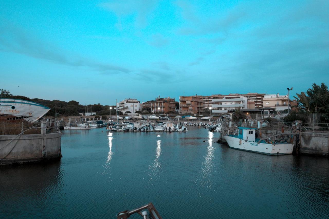 Roma Al Mare! Le Comete Del Borghetto Лидо-ди-Остия Экстерьер фото